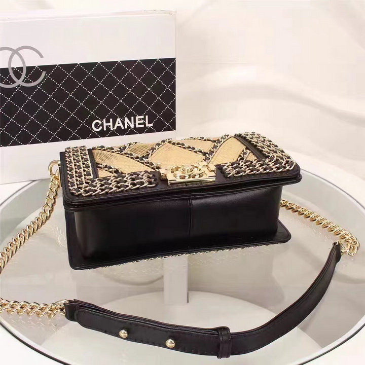 chanel box with 4 bolsas