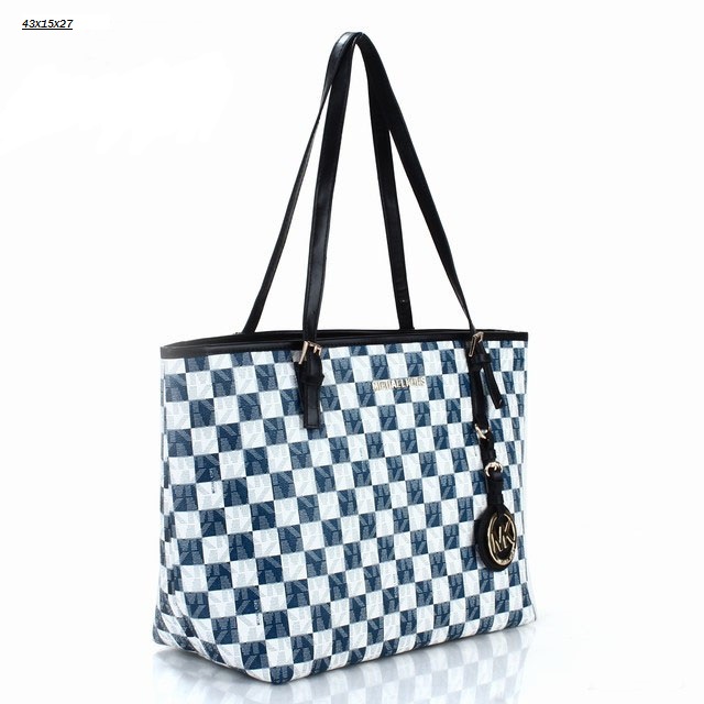 white checkered handbolsa