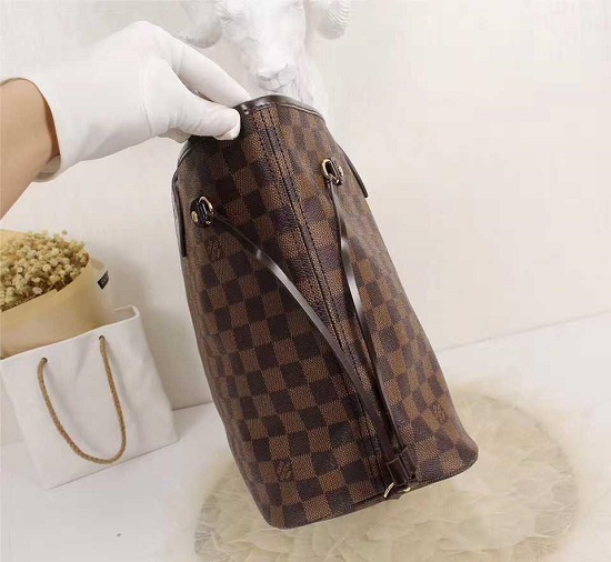 Bolsa Neverfull MM Ébène Louis Vuitton - Imagem 4