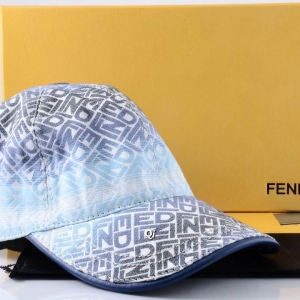 Boné Fendi