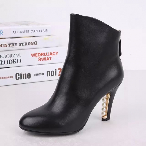 Bota Cano Baixo de Couro Chanel - Imagem 6
