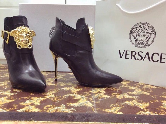 bota versace masculina