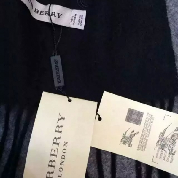 Cachecol Echarpe Burberry - Image 2