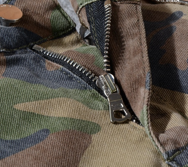 Calça Amiri camuflada - Image 5