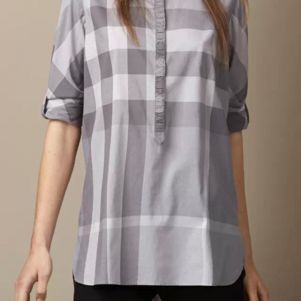 Camisa Xadrez Fem. Burberry - Imagem 3