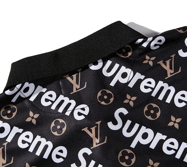 Camiseta Louis Vuitton x Supreme - Imagem 2