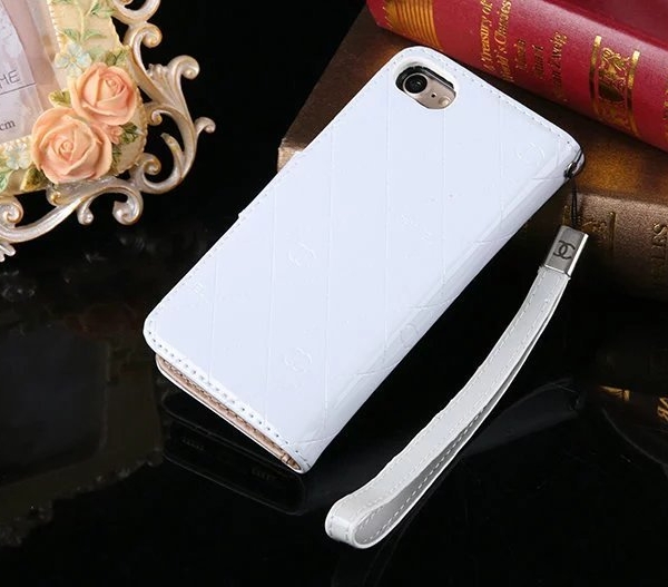 Capas Iphone Chanel - Imagem 5