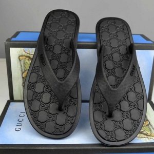 Chinelo Gucci