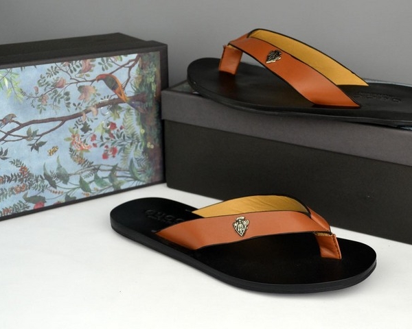 Chinelo couro gucci - Image 4