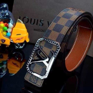 Cintos Louis Vuitton