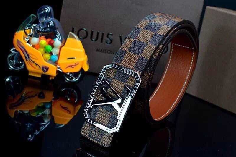 Cintos Louis Vuitton
