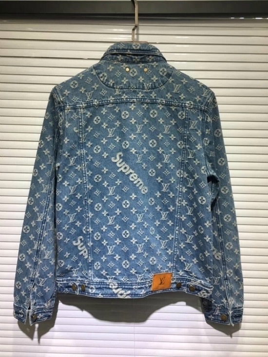 casaco louis vuitton supreme