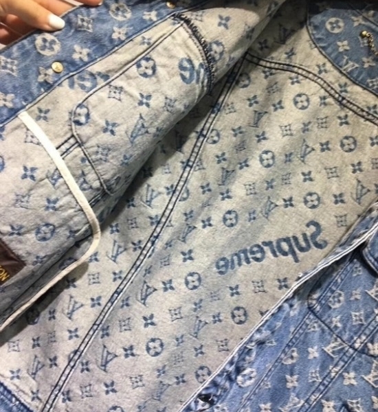 Jaqueta Jeans Louis Vuitton x Supreme - Grandes Grifes