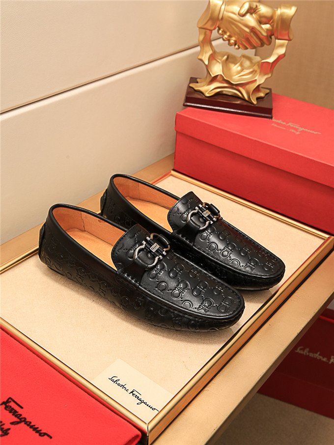 Sapatos deals ferragamo masculino