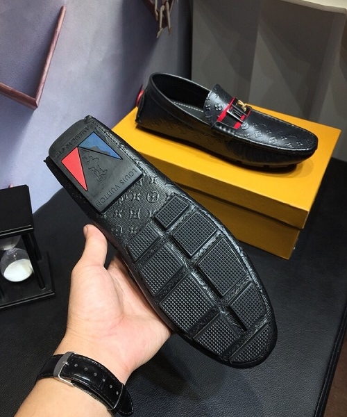 Mocassim Louis Vuitton Camurça Masculino Original - BXI32 | Etiqueta Única