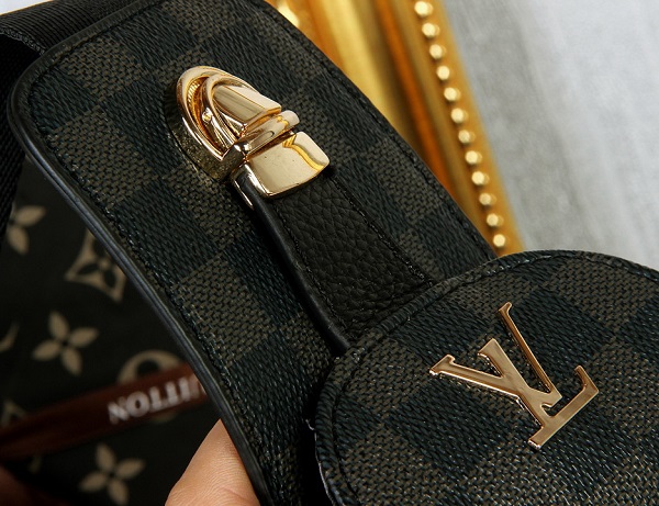 Pochete Louis Vuitton M47644 - Comprar em GVimport