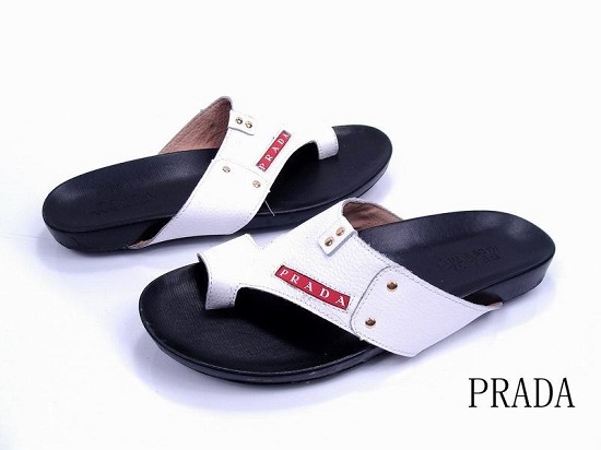 Sandália Chinelo de Couro Prada - Grandes Grifes