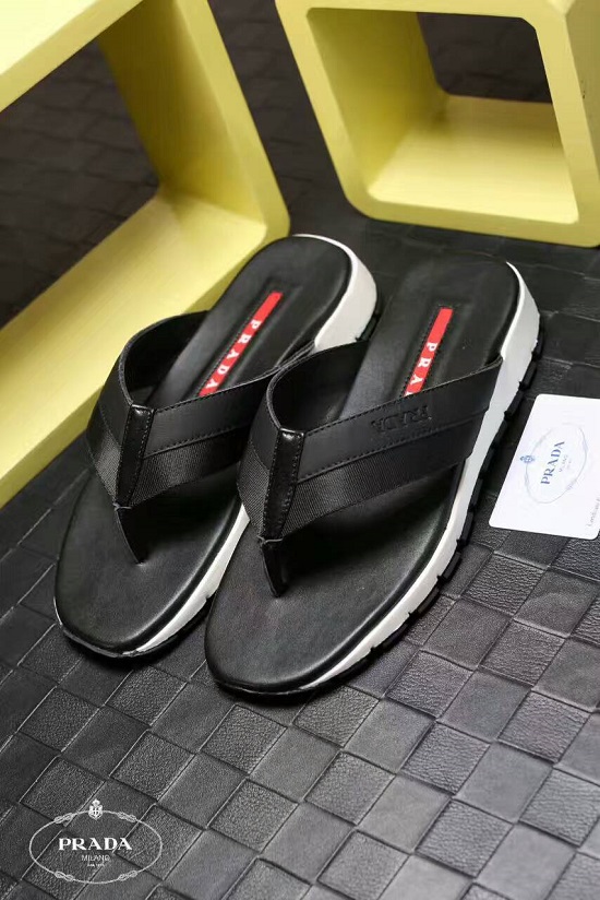 Sandália Chinelo de Couro Prada - Imagem 3