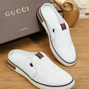 Sandália Mule chinelo slipper couro Gucci