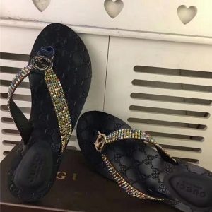 Sandália chinelo fem. couro Gucci