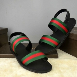 Sandália de couro Gucci