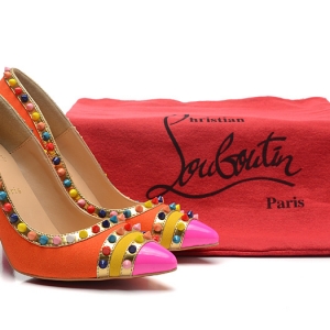 Sapato Alto Christian Louboutin 10cm.
