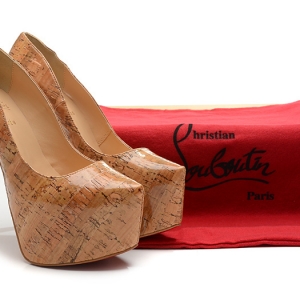 Sapato Alto Christian Louboutin 16cm.