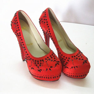 Sapato Alto Christian Louboutin 16cm.