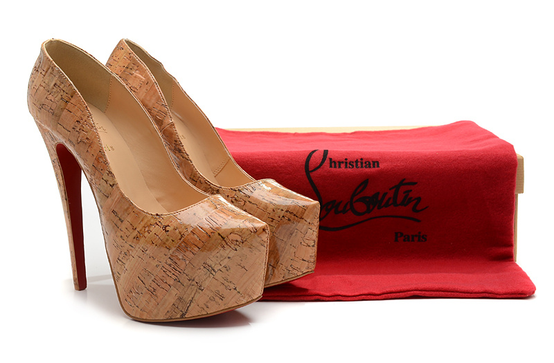 Sapato Alto Christian Louboutin 16cm. - Imagem 2