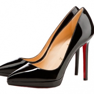 Sapato Christian Louboutin meia pata Pigalle Plato 12cm.