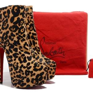 Sapato Couro Christian Louboutin