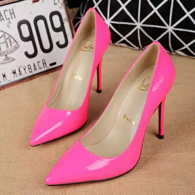 Sapato Pigalle Christian Louboutin 10cm. - Imagem 5