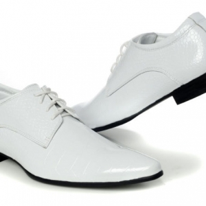 Sapato branco Louis Vuitton