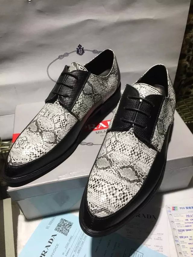 Sapato de Couro Prada - Imagem 2