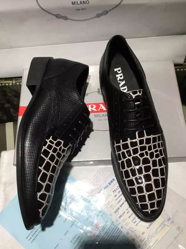 Sapato de Couro Prada - Imagem 3