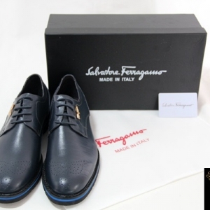 Sapato de Couro Salvatore Ferragamo