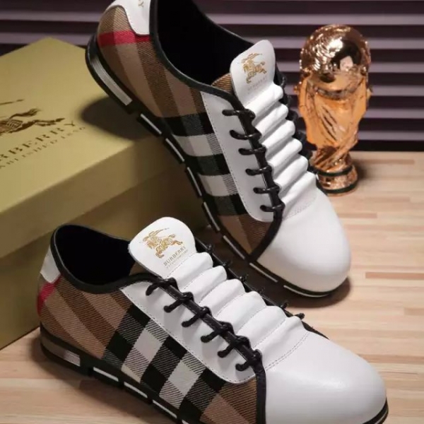 Tênis Burberry - Grandes Grifes