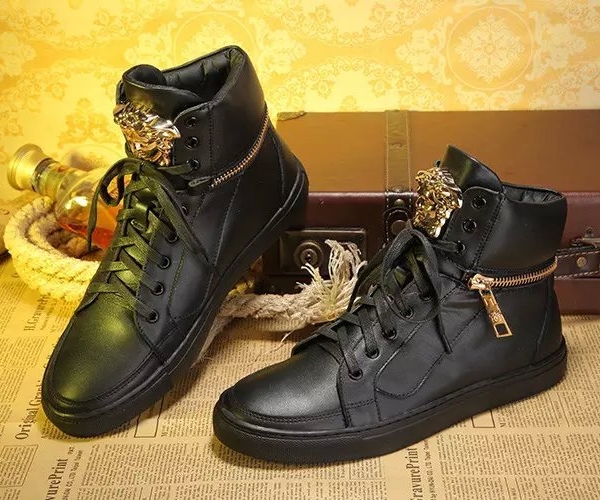 Tênis Cano Alto Preto Couro Versace - Grandes Grifes