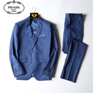 Terno Prada