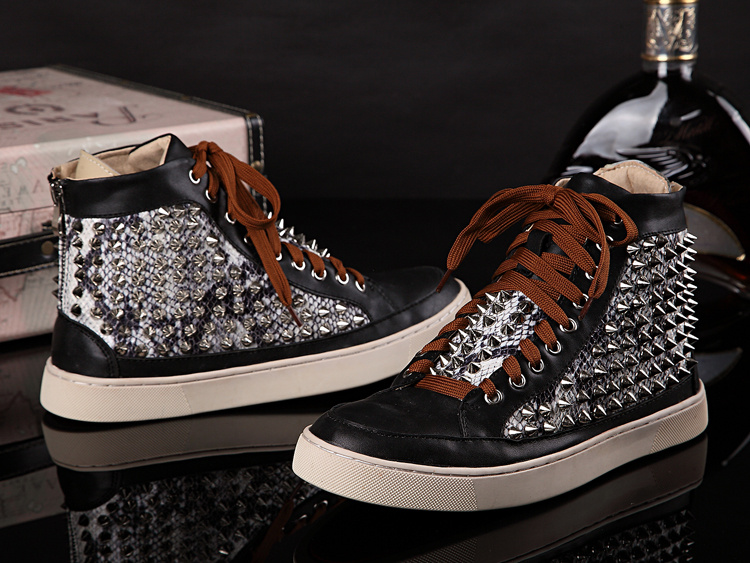 Tênis Cano Alto Christian Louboutin - Imagem 6