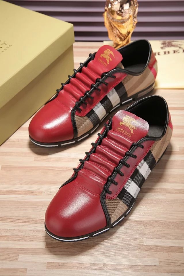 Tênis Couro Burberry - Imagem 5