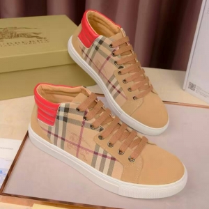 Tênis Couro Cano Alto Burberry