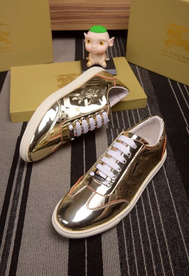 Tênis Couro Dourado Burberry - Imagem 4