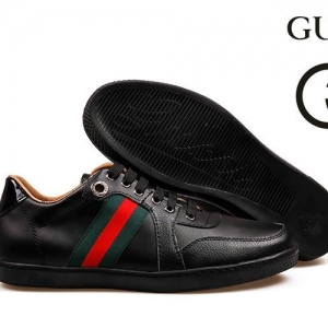 Tênis Couro Gucci
