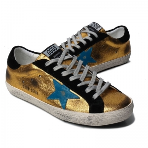 Tênis Dourado Golden Goose Deluxe Brand