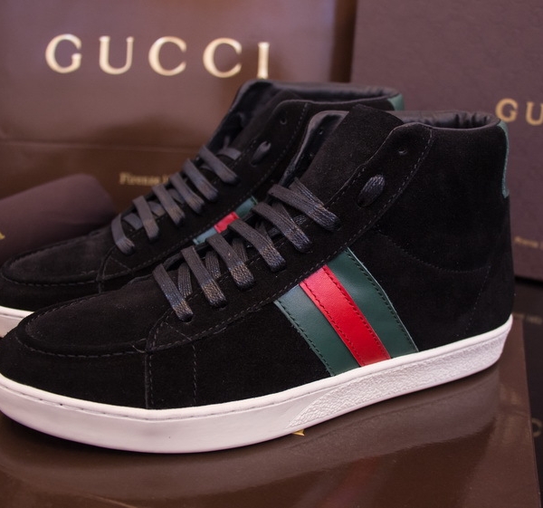 Tênis Preto de Couro Gucci