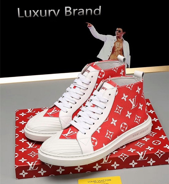 Tênis cano alto couro Louis Vuitton x Supreme