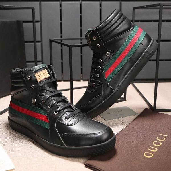 Tênis cano alto de couro Gucci