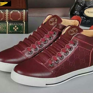 Tênis cano alto de couro Gucci