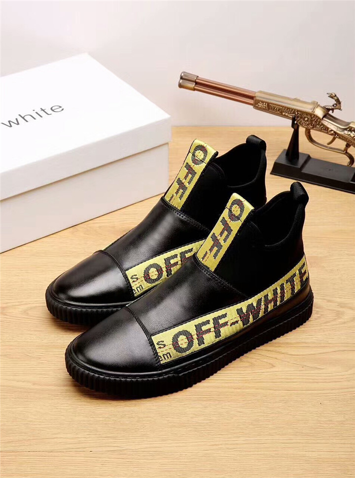 Tênis cano alto em couro Off White - Imagem 6